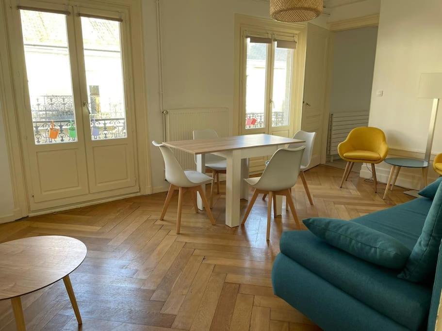 Elegant 2 Chambres Square Saint Amour Besançon Dış mekan fotoğraf